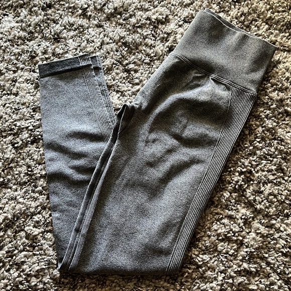 Amazon leggings - Picture 2 of 4